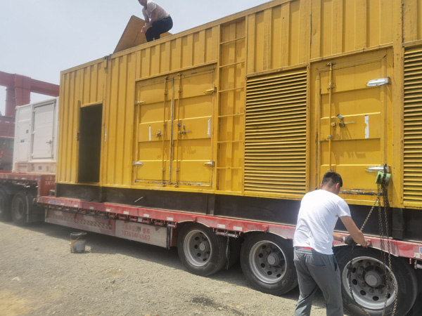 辽中除了负载情况和发动机维护,还有哪些因素会影响 200kw 柴油发电机的油耗?
