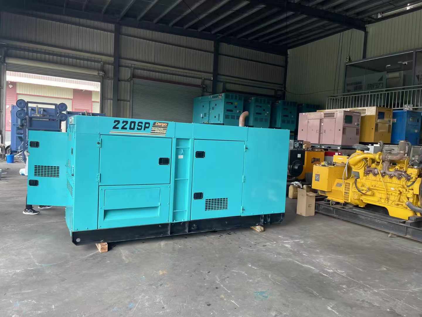 辽中800kW 柴油发电机的输出电流波动范围是多少？